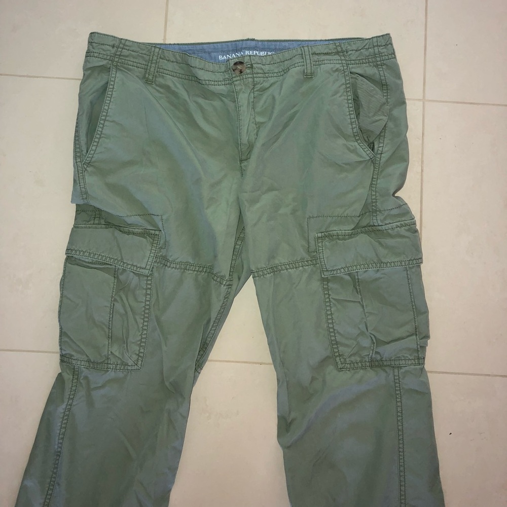 Bananas Republic Army green cargo pants ⚒pockets